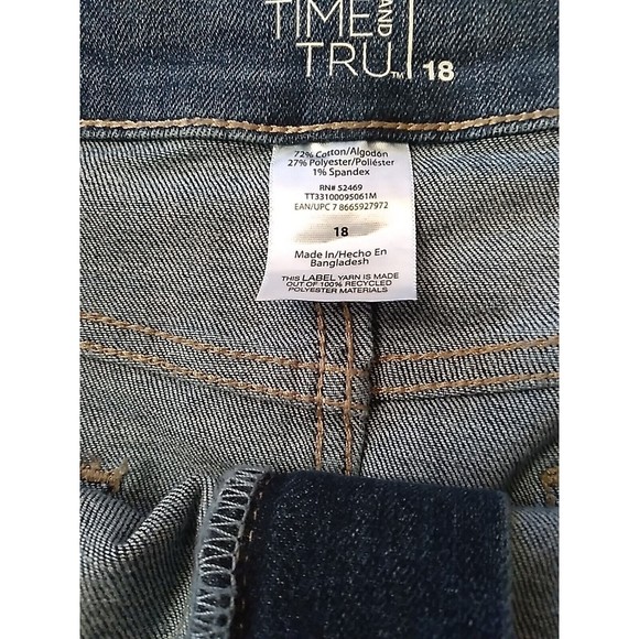 New Time and Tru 18 Denim Jean Stretch Skirt Factory Distressing - Picture 10 of 11